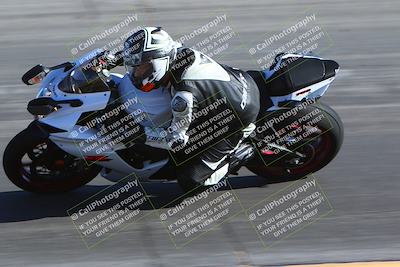 media/Jan-14-2024-SoCal Trackdays (Sun) [[2e55ec21a6]]/Turn 10 Inside (110pm)/